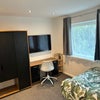 Photo 9: Room 2