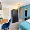 Photo 4: Room 1 £750 ensuite 