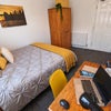Photo 4: Bedroom 2