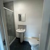 Photo 2: Room 6 Ensuite