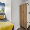 Photo 5: Room 1