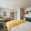 Photo 4: Room 3 En Suite