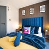 Photo 3: Bedroom
