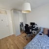 Photo 4: spacious room