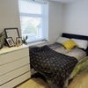 Photo 5: bedroom
