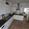 Photo 5: Kitchen