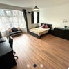 Photo 2: Room (first floor)