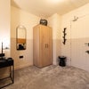 Photo 4: Room 6