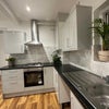 Photo 4: Kitchen 