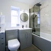 Photo 4: Shared bathroom R4 & R3