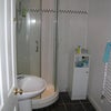 Photo 3: shower room