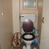 Photo 3: toilet