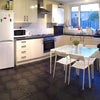 Photo 3: Kitchen
