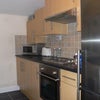 Photo 2: kitchen