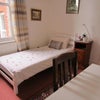 Photo 2: Cosy Single Bedroom 
