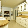 Photo 4: kitchen