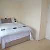 Photo 4: Kings Heath - double bedroom garden facing
