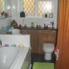 Photo 4: Bathroom
