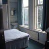 Photo 2: Single Bedroom