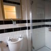 Photo 4: Lodger private en-suite