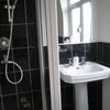 Photo 4: shower room