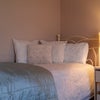 Photo 4: Room to rent