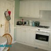 Photo 4: kitchen