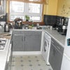 Photo 6: kitchen
