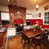 Photo 2: kitchen