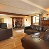 Photo 2: Lounge
