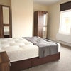 Photo 5: Room 4