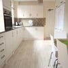 Photo 7: kitchen