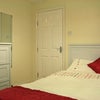 Photo 4: Bedroom