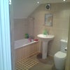 Photo 4: bathroom