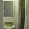 Photo 2: en suite shower room