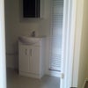 Photo 7: bathroom
