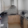 Photo 2: kitchen