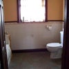 Photo 4: Main bathroom