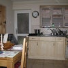 Photo 5: kitchen