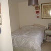 Photo 4: double semi furnished room available
