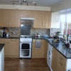 Photo 2: kitchen
