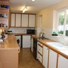 Photo 2: Kitchen