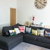Photo 2: Lounge