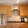 Photo 3: kitchen