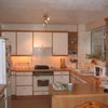 Photo 4: Kitchen