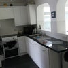 Photo 4: kitchen