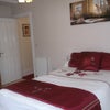 Photo 4: Double Room with double aspect - very light and spacious