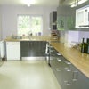 Photo 3: Kitchen