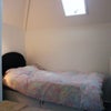 Photo 4: Room 2 single
