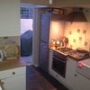 Photo 2: kitchen